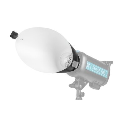 Quadralite background reflector Quadralite background reflector
