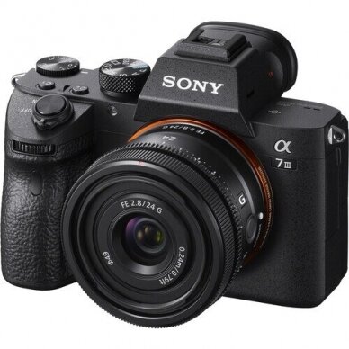 Sony 24mm f2.8 G 2