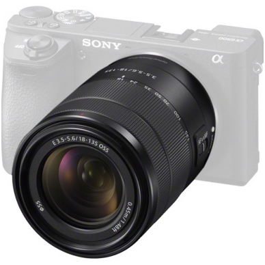Sony E 18-135mm F3.5-5.6 OSS 3