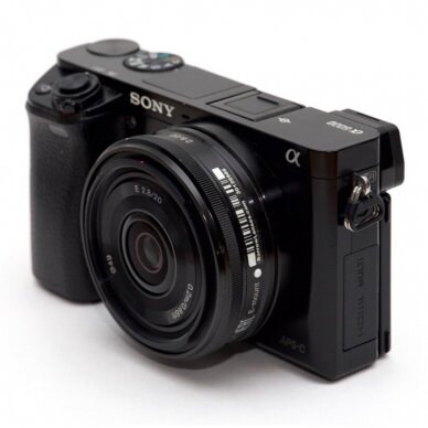 Sony E 20mm f2.8 3