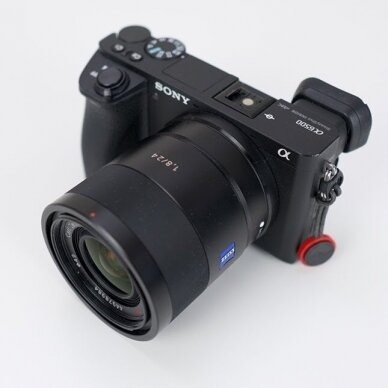 Sony E 24mm f1.8 „Sonnar“ T* ZA 3
